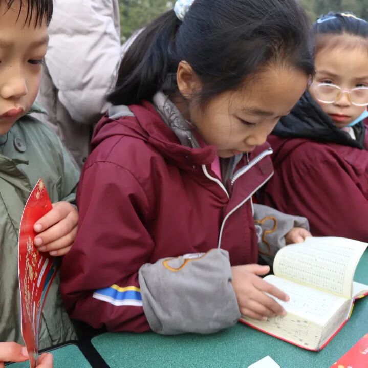 奇思妙想 “龙”重登场——火炬一小一、二年级学生素养综合评价活动