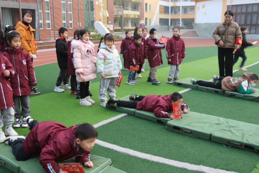 奇思妙想 “龙”重登场——火炬一小一、二年级学生素养综合评价活动