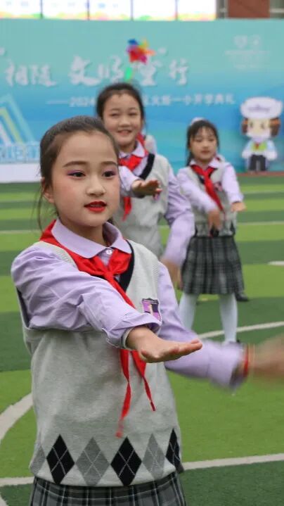 开学季丨神兽归“龙”,初春相见----2024年春火炬一小开学校园风景线