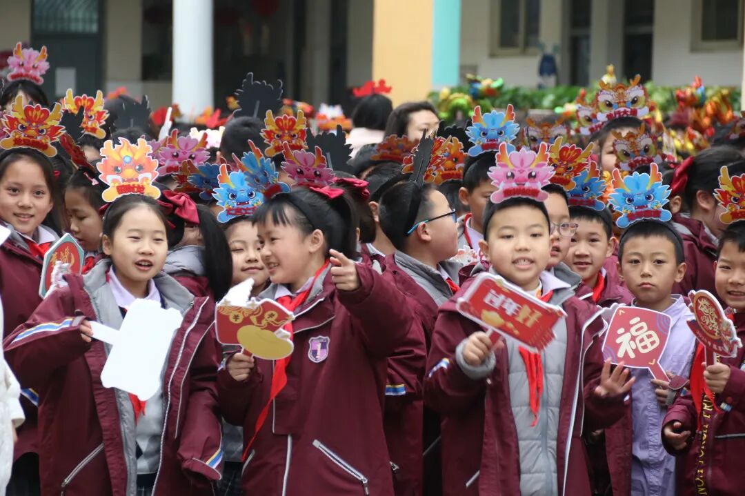 开学季丨神兽归“龙”,初春相见----2024年春火炬一小开学校园风景线