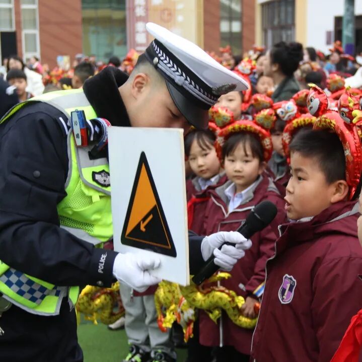 开学季丨神兽归“龙”,初春相见----2024年春火炬一小开学校园风景线