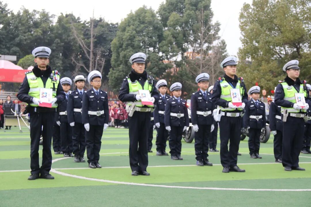 开学季丨神兽归“龙”,初春相见----2024年春火炬一小开学校园风景线