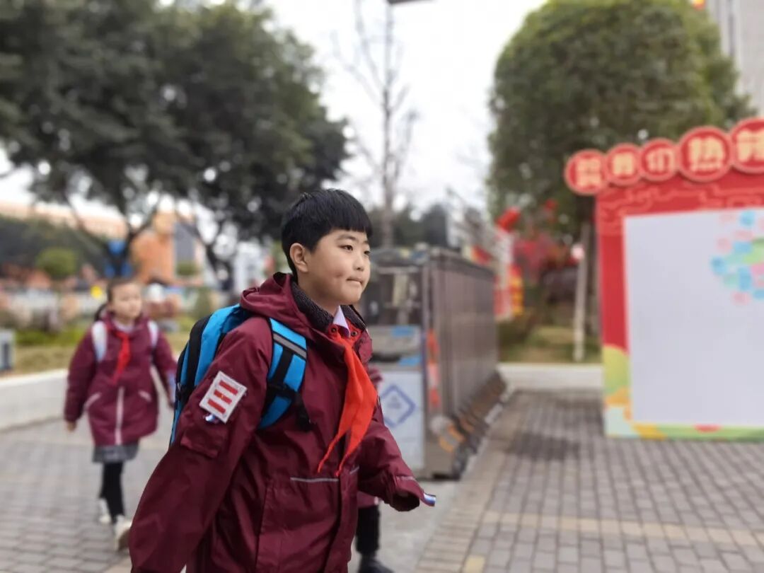 开学季丨神兽归“龙”,初春相见----2024年春火炬一小开学校园风景线