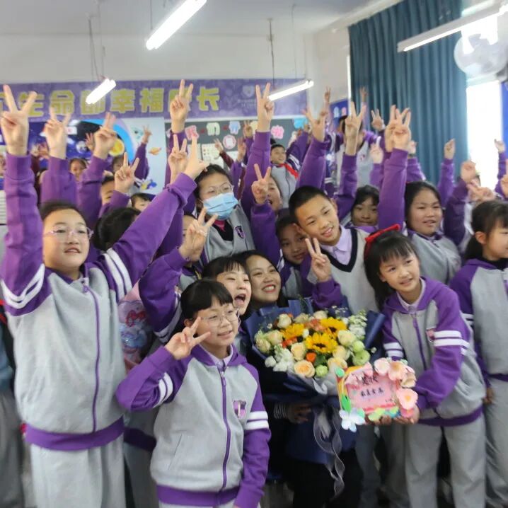 揭秘:3月,“班花”们的小确幸——火炬一小第十一届班主任节系列活动