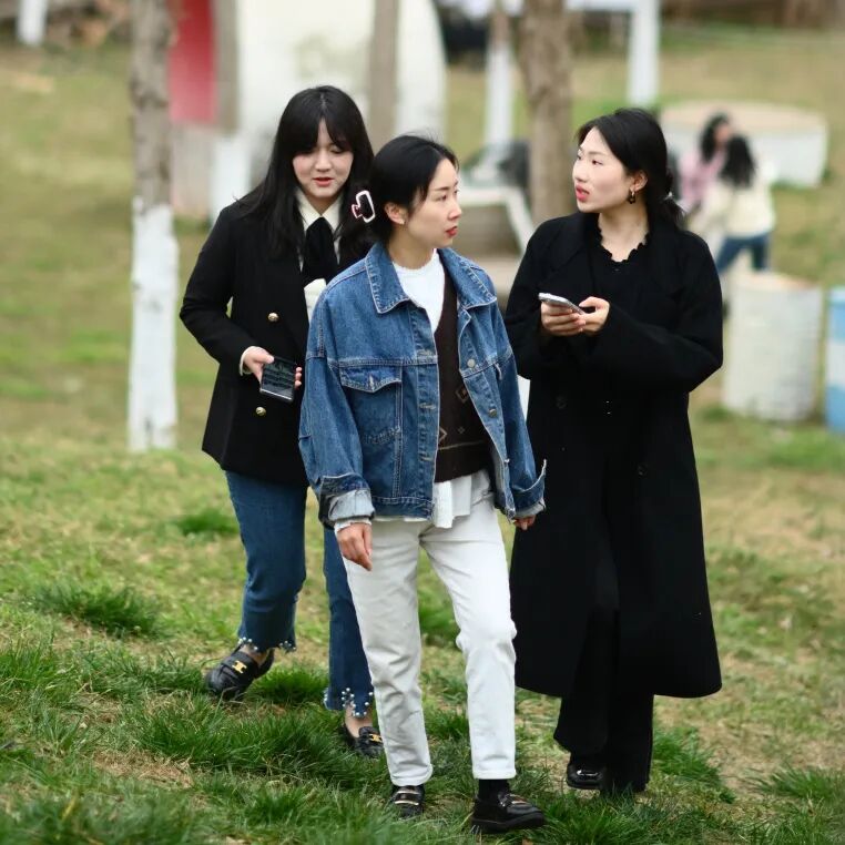 幸福“班花”·踏青去——火炬一小第十一届班主任节团建活动