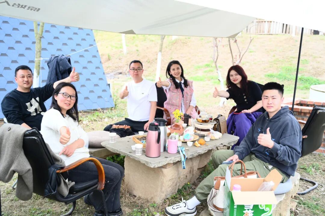 幸福“班花”·踏青去——火炬一小第十一届班主任节团建活动