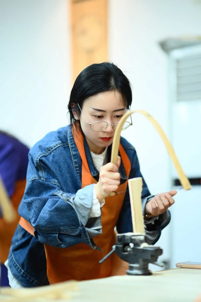 幸福“班花”·踏青去——火炬一小第十一届班主任节团建活动