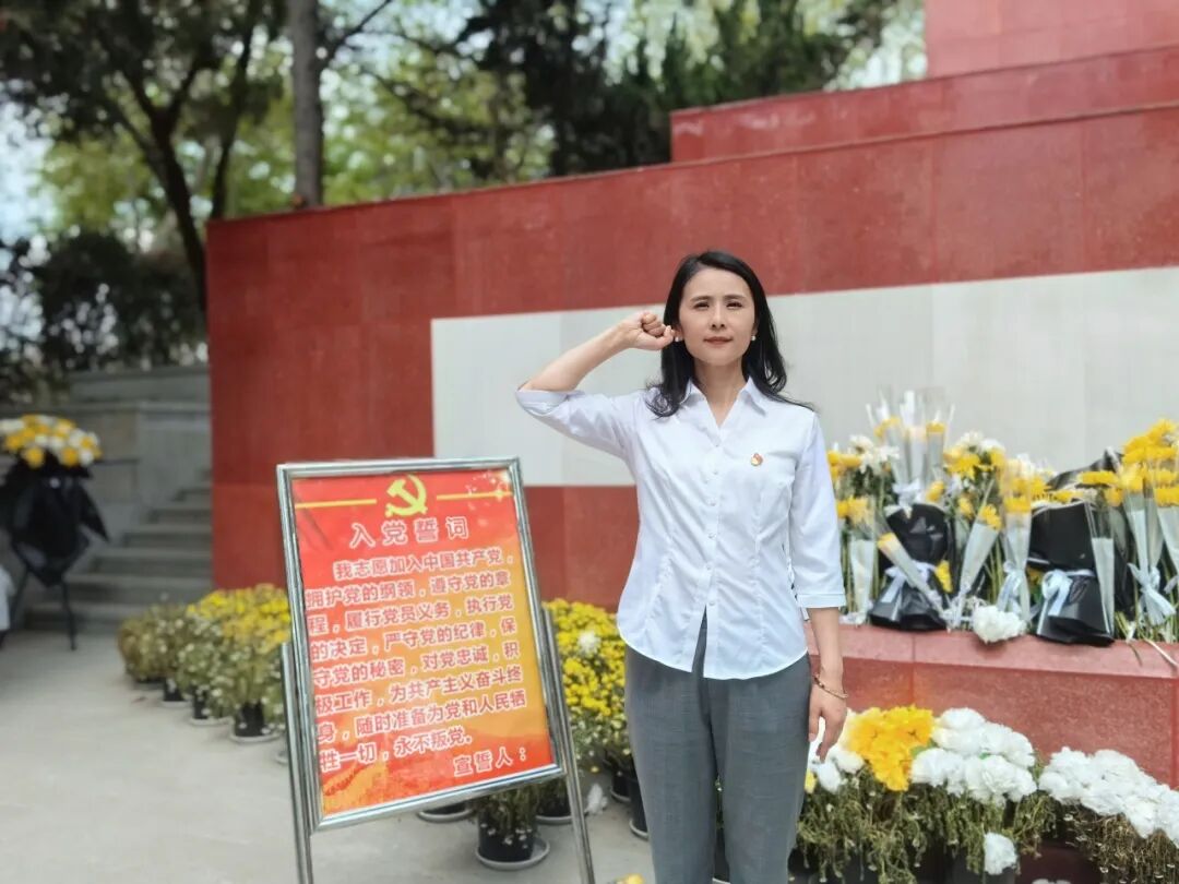致敬，永远的英雄丨高新区火炬一小清明祭扫活动