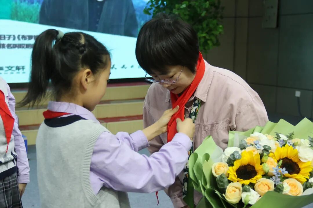 【火一读书节】愿每一个日子都温暖明亮——4.23世界读书日|作家郭姜燕进校园