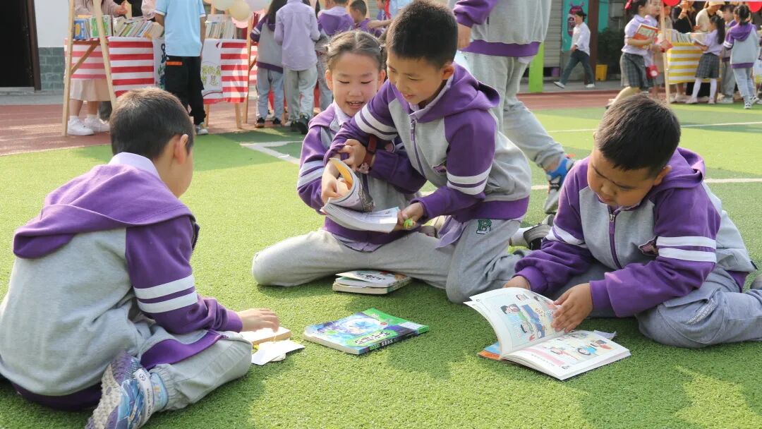 【火一读书节】春色恰如许，“旧书”开启新旅程 ---火炬一小2024年春第十一届读书节之跳蚤书市