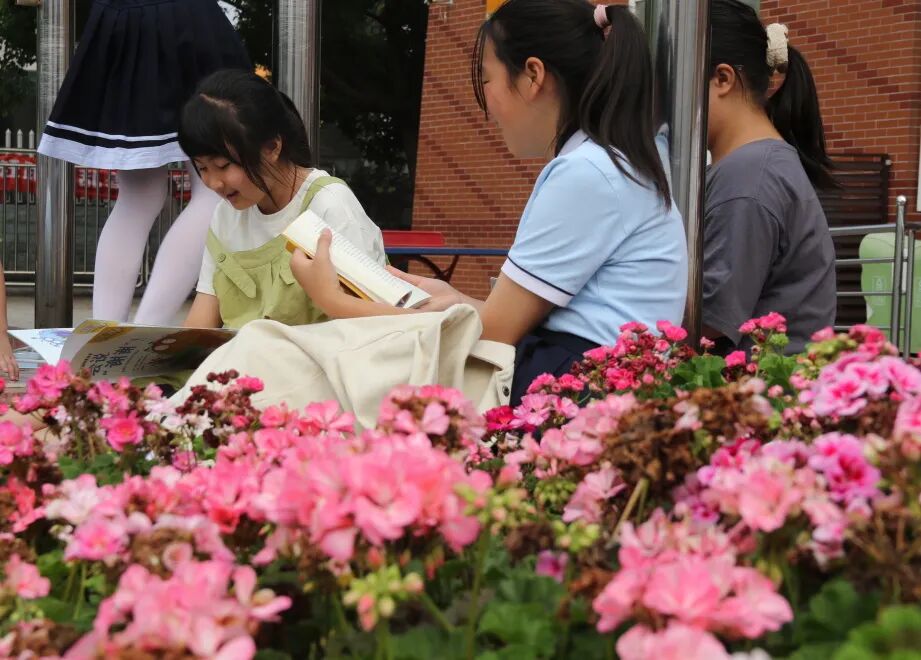 【火一读书节】春色恰如许，“旧书”开启新旅程 ---火炬一小2024年春第十一届读书节之跳蚤书市