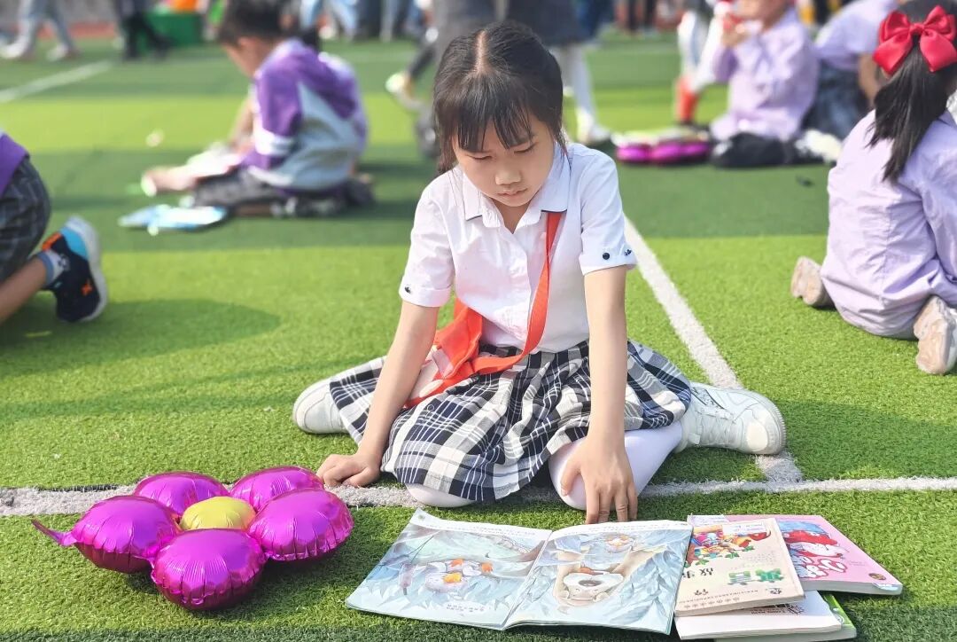 【火一读书节】春色恰如许，“旧书”开启新旅程 ---火炬一小2024年春第十一届读书节之跳蚤书市