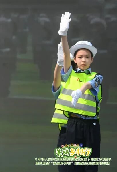 文明交通 浸润文明人生│火炬一小“小交警”特色彰显
