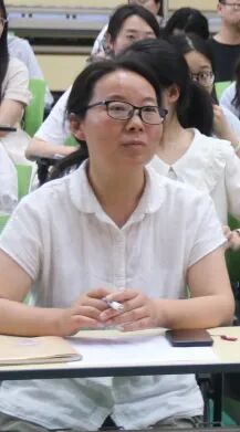 百舸争流，奋楫向前锤炼素养  ---火炬一小教师师德师风演讲比赛暨 31 期教师论坛活动