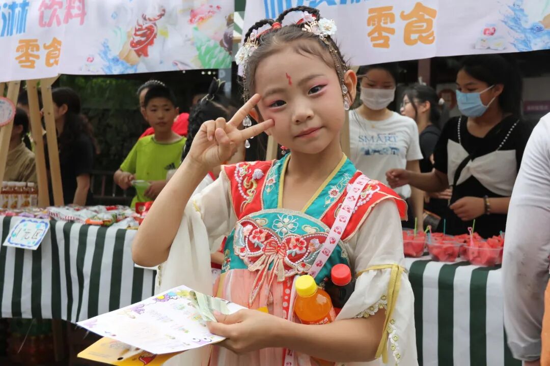萌小探奇幻游嘉年华——火炬一小六一系列活动
