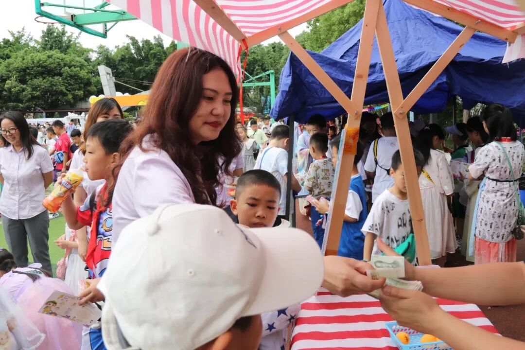 萌小探奇幻游嘉年华——火炬一小六一系列活动