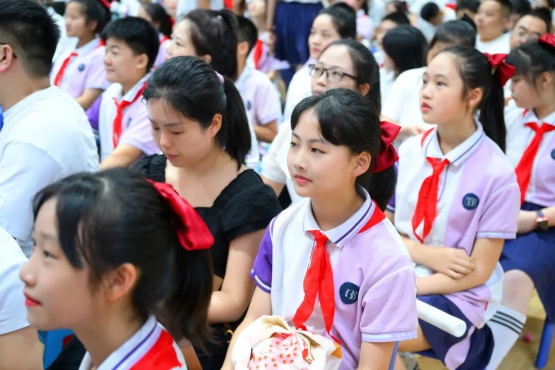 感恩成长,揽梦远航 ----火炬一小2018届毕业典礼
