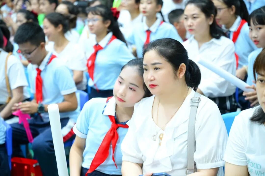 感恩成长,揽梦远航 ----火炬一小2018届毕业典礼