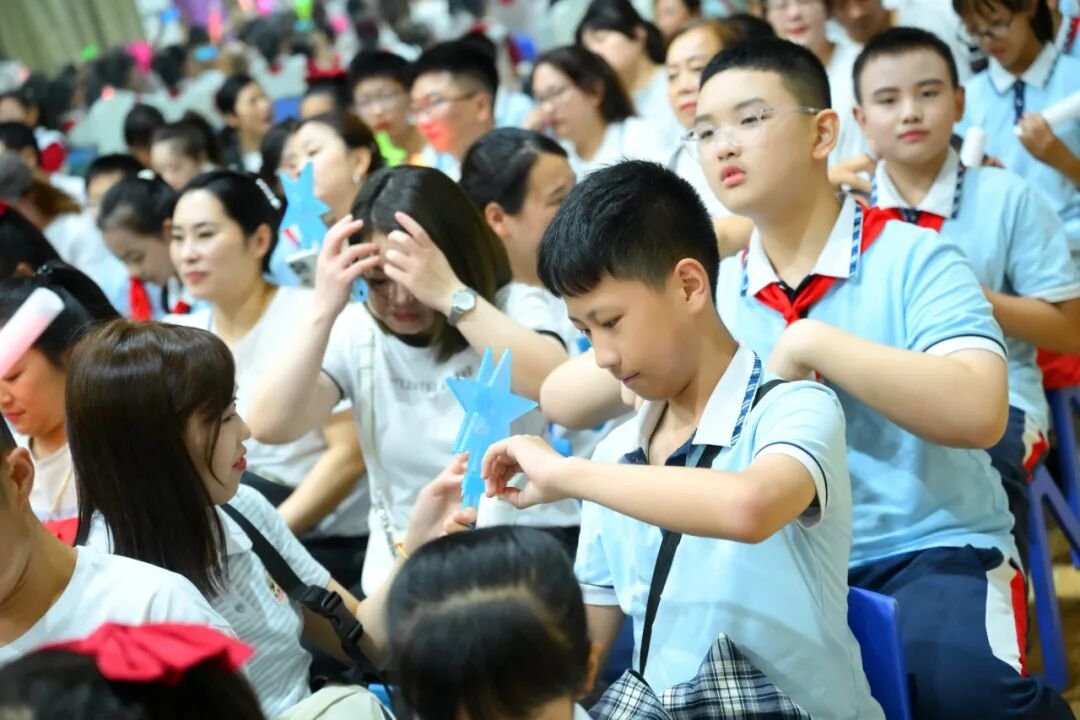 感恩成长,揽梦远航 ----火炬一小2018届毕业典礼