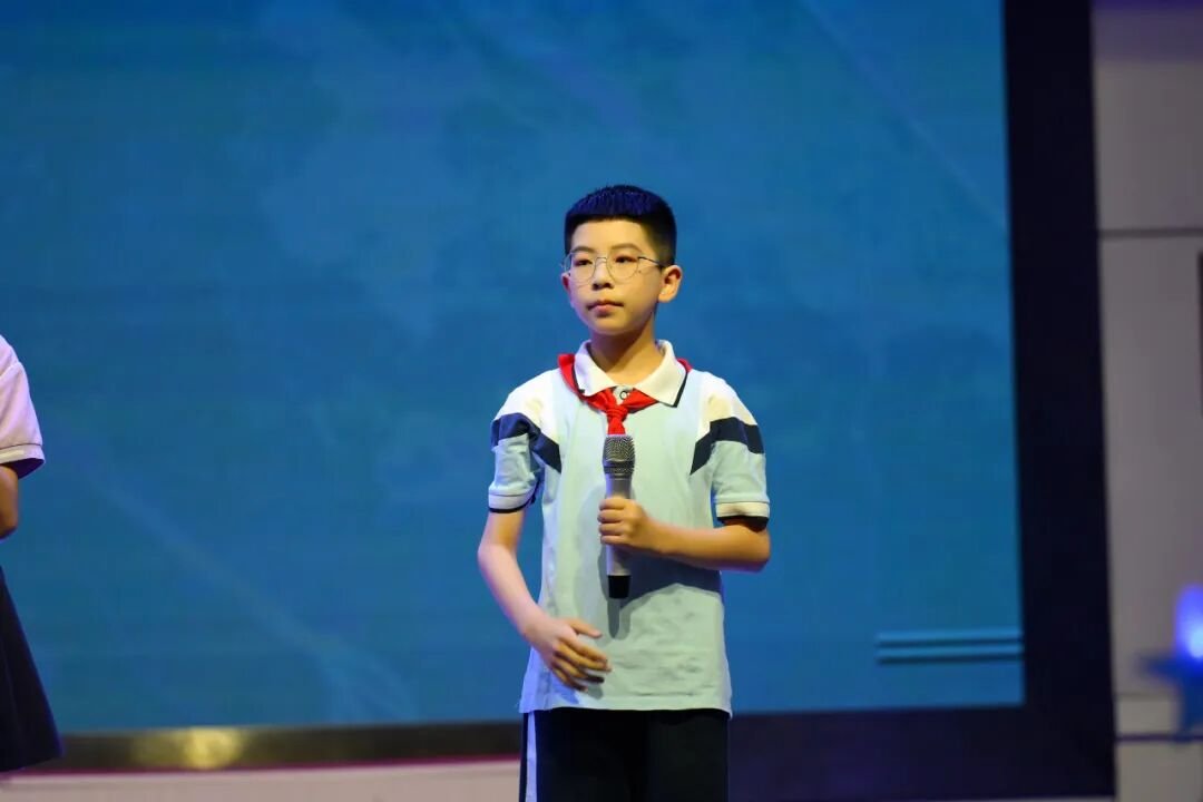感恩成长,揽梦远航 ----火炬一小2018届毕业典礼