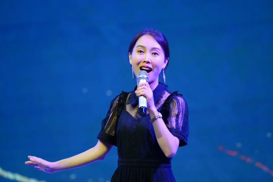感恩成长,揽梦远航 ----火炬一小2018届毕业典礼