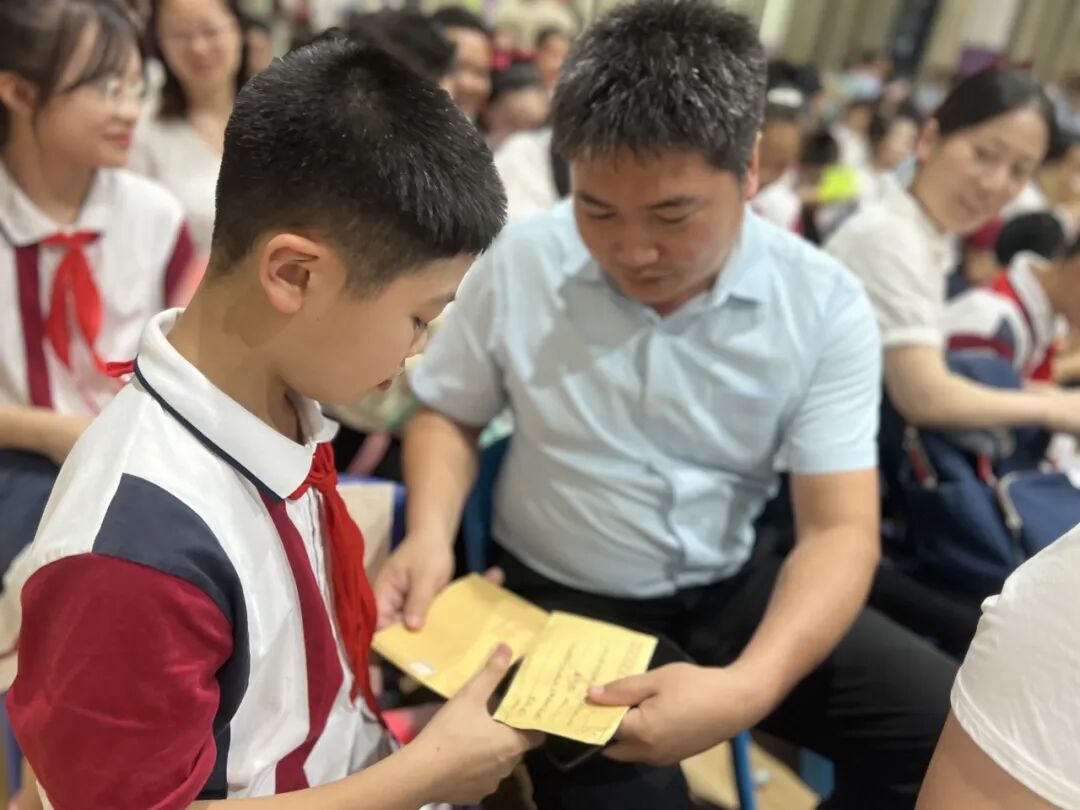 感恩成长,揽梦远航 ----火炬一小2018届毕业典礼