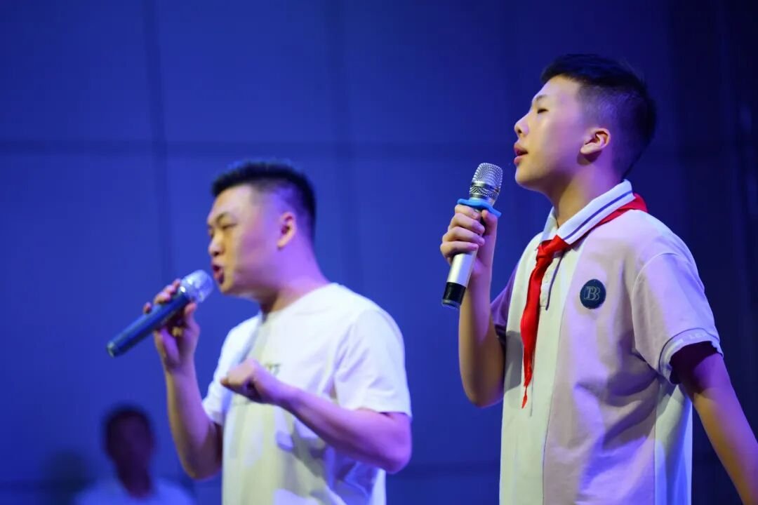 感恩成长,揽梦远航 ----火炬一小2018届毕业典礼