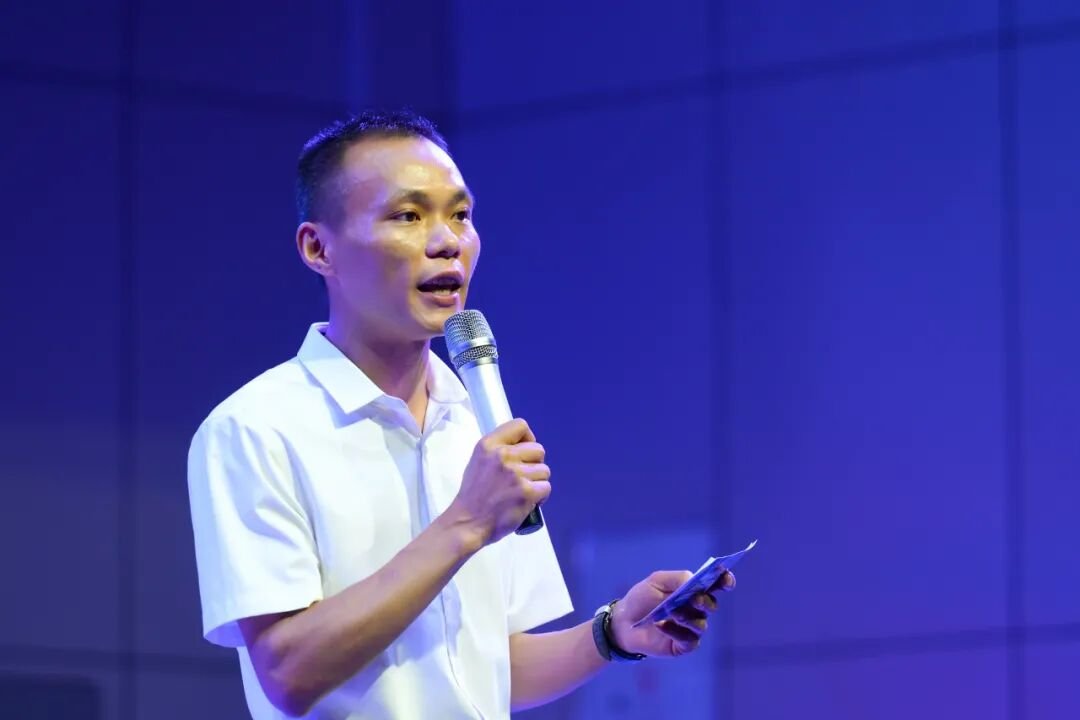 感恩成长,揽梦远航 ----火炬一小2018届毕业典礼