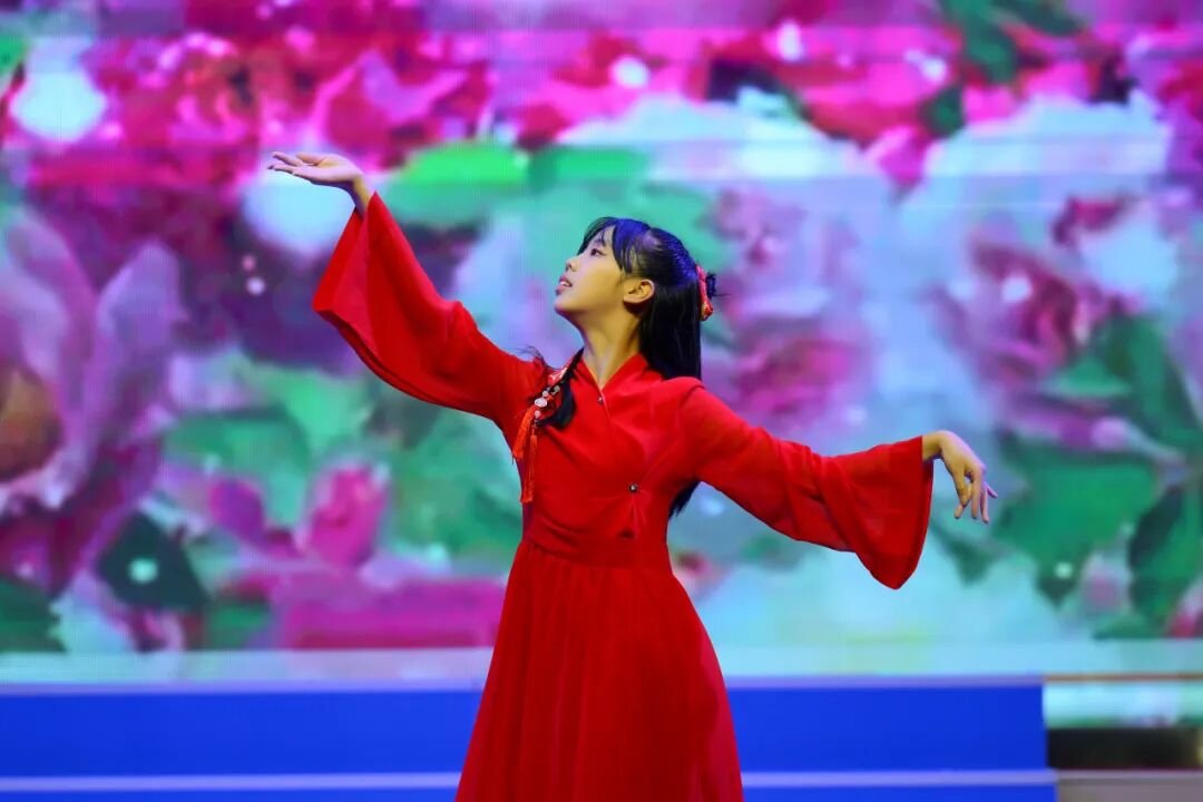 感恩成长,揽梦远航 ----火炬一小2018届毕业典礼