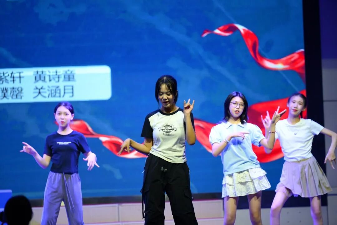 感恩成长,揽梦远航 ----火炬一小2018届毕业典礼