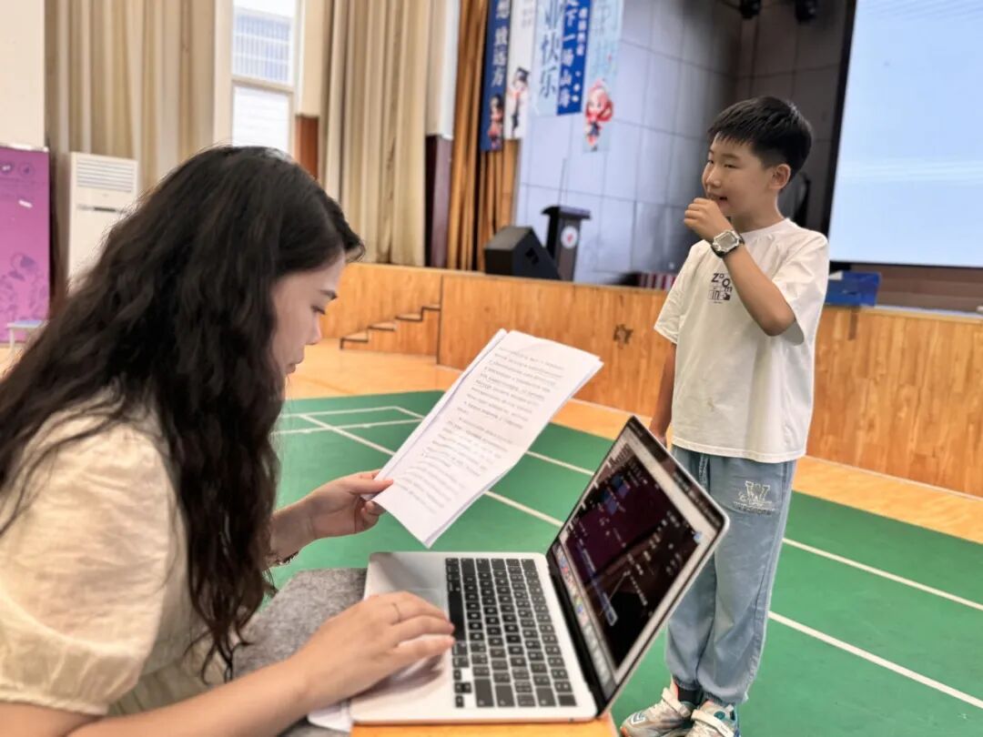 十全十美  我们又摘冠啦！——火炬一小苏羿云同学荣获市演讲比赛冠军