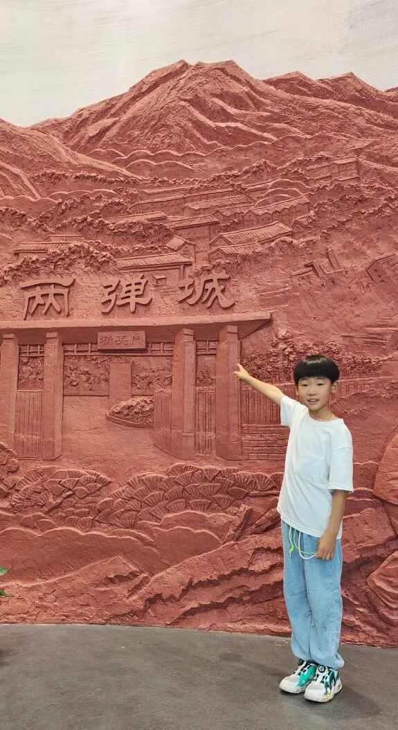 十全十美  我们又摘冠啦！——火炬一小苏羿云同学荣获市演讲比赛冠军