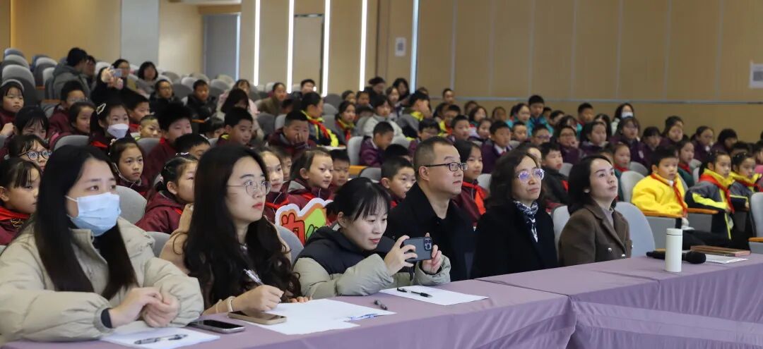【‘英’你精彩·‘show’出风采】-高新区核心素养下小学生英语趣味比赛活动在火炬一小成功举办