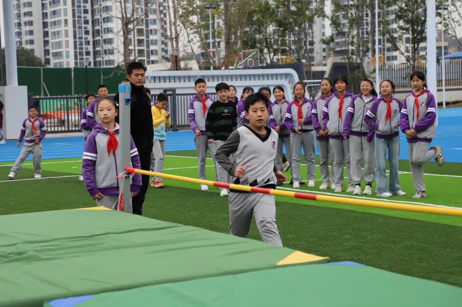 增强体质  强国有我丨火炬一小第十二届体育节圆满落幕