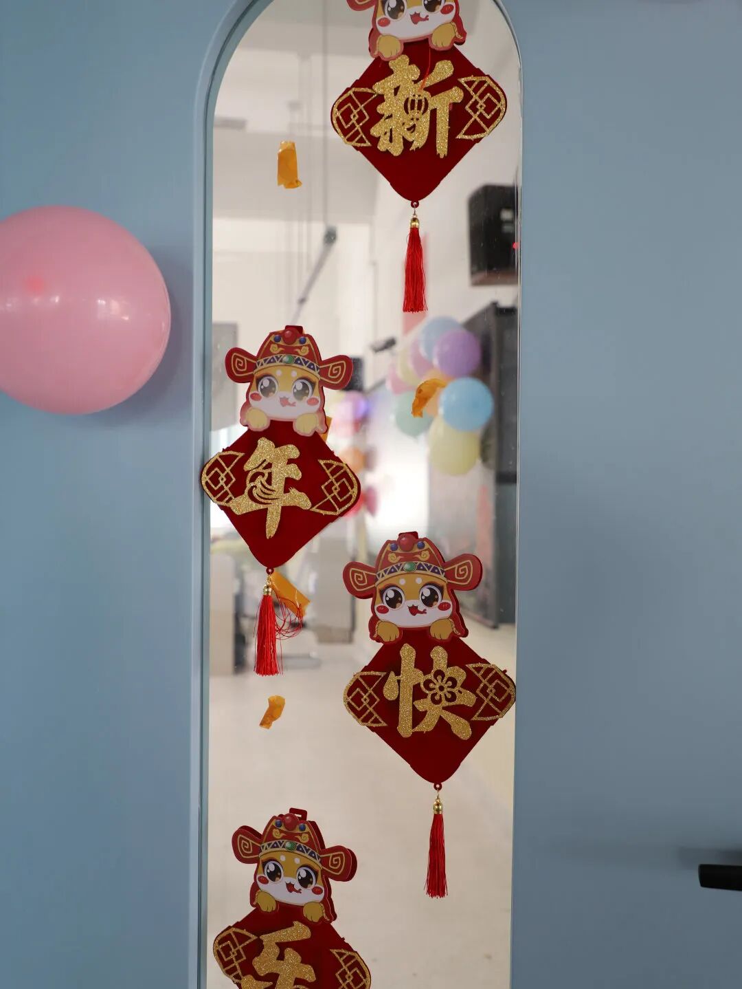 新年新愿  手作传情 ——火炬一小2025迎新年DIY主题活动