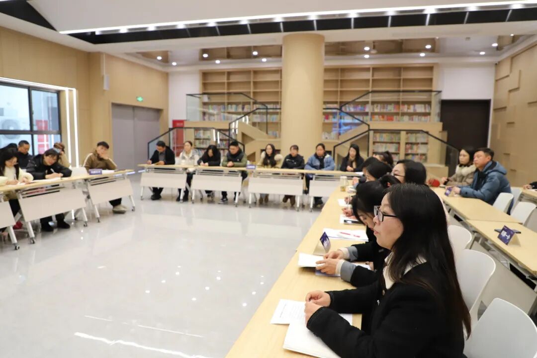 推动实验创新   “微观” 展望未来 —— 高新区科学教育创新中心开展科学教师培训活动