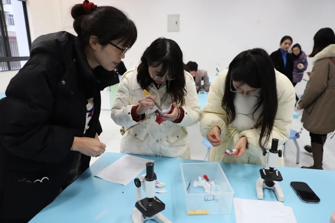 推动实验创新   “微观” 展望未来 —— 高新区科学教育创新中心开展科学教师培训活动
