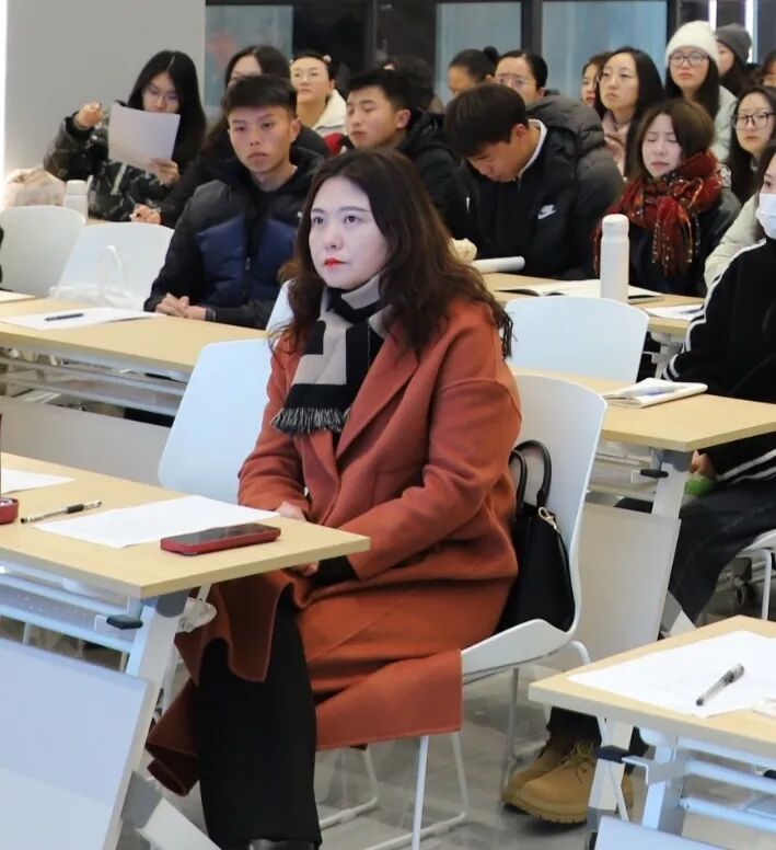 赋能,共进,共未来 ——火炬一小2024秋期末教师培训活动