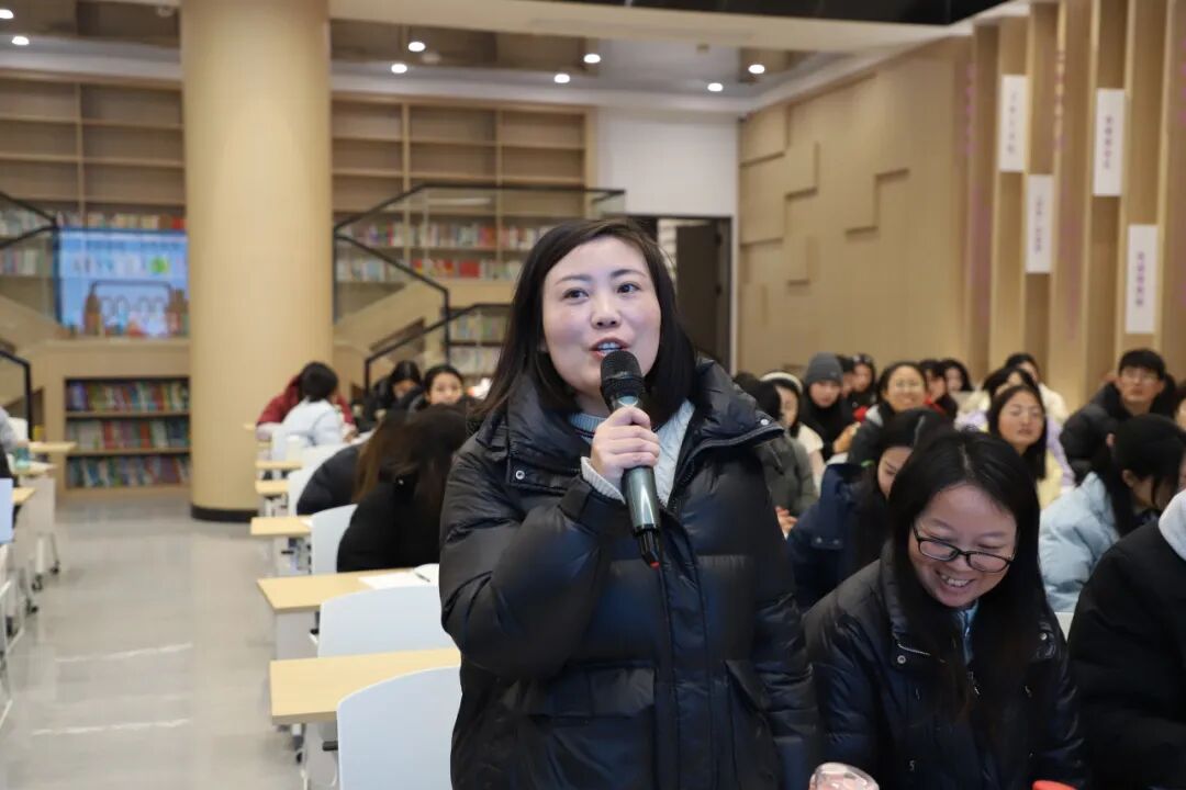 赋能,共进,共未来 ——火炬一小2024秋期末教师培训活动