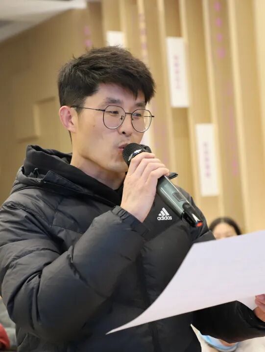 赋能,共进,共未来 ——火炬一小2024秋期末教师培训活动
