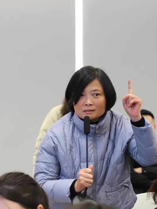 赋能,共进,共未来 ——火炬一小2024秋期末教师培训活动