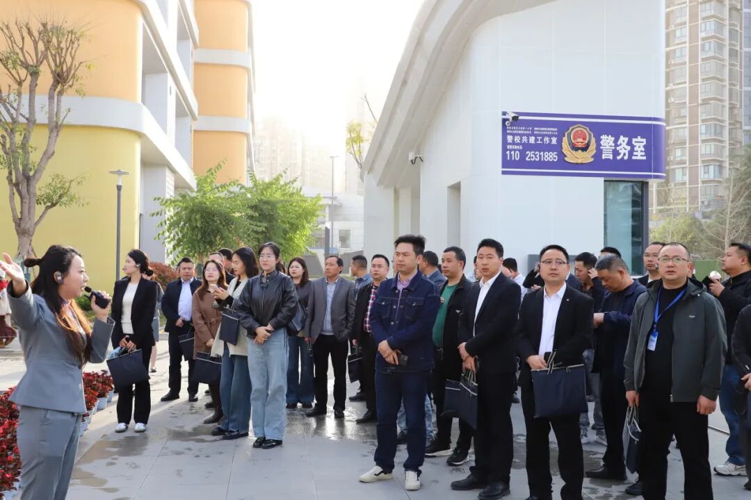 火一动态·蒲晓茹校长为国省教师培训项目“小学党组织书记研修班”作专题讲座