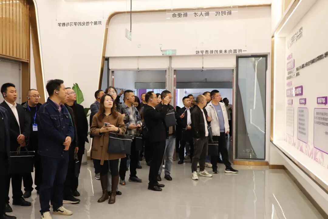 火一动态·蒲晓茹校长为国省教师培训项目“小学党组织书记研修班”作专题讲座