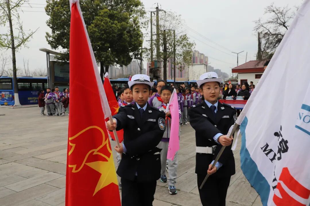 清明追思缅先烈    少年砥砺传薪火  ——火炬一小清明节主题系列活动