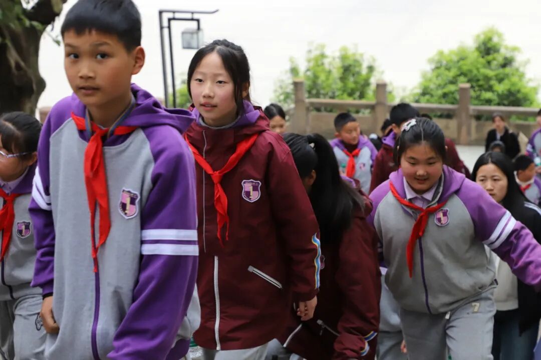 清明追思缅先烈    少年砥砺传薪火  ——火炬一小清明节主题系列活动