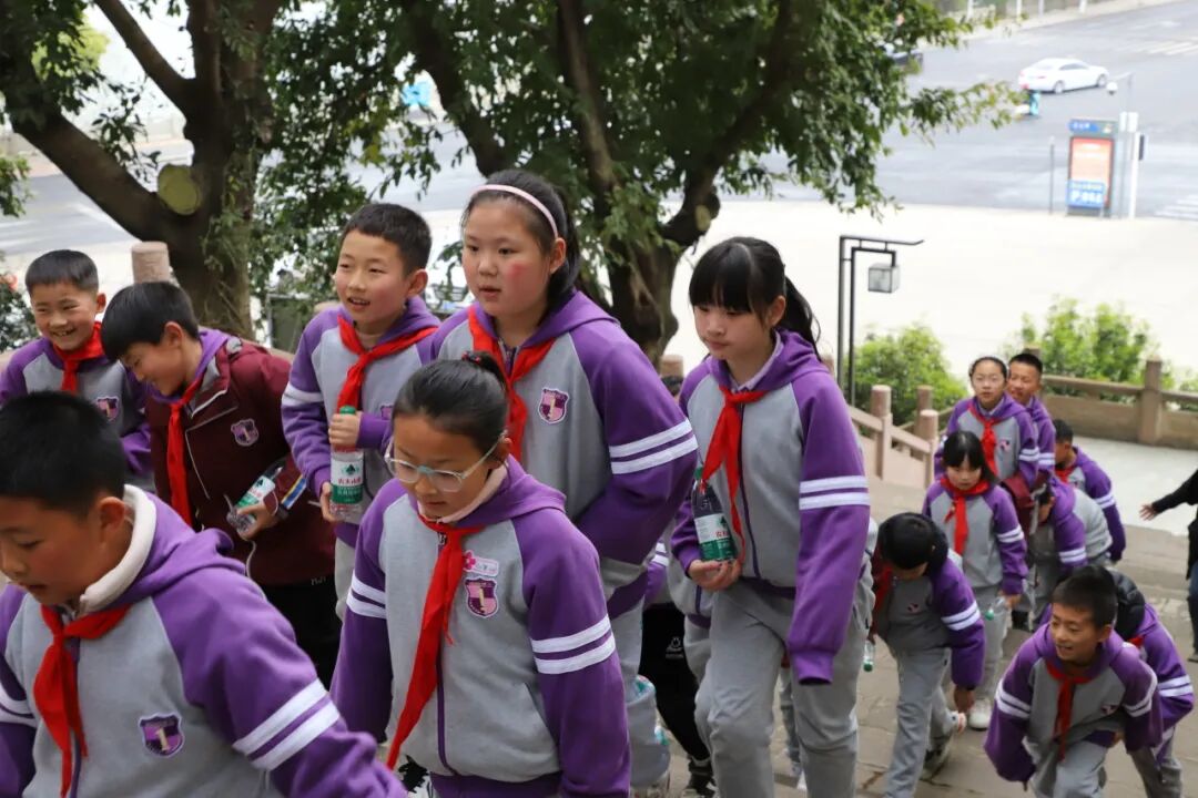 清明追思缅先烈    少年砥砺传薪火  ——火炬一小清明节主题系列活动