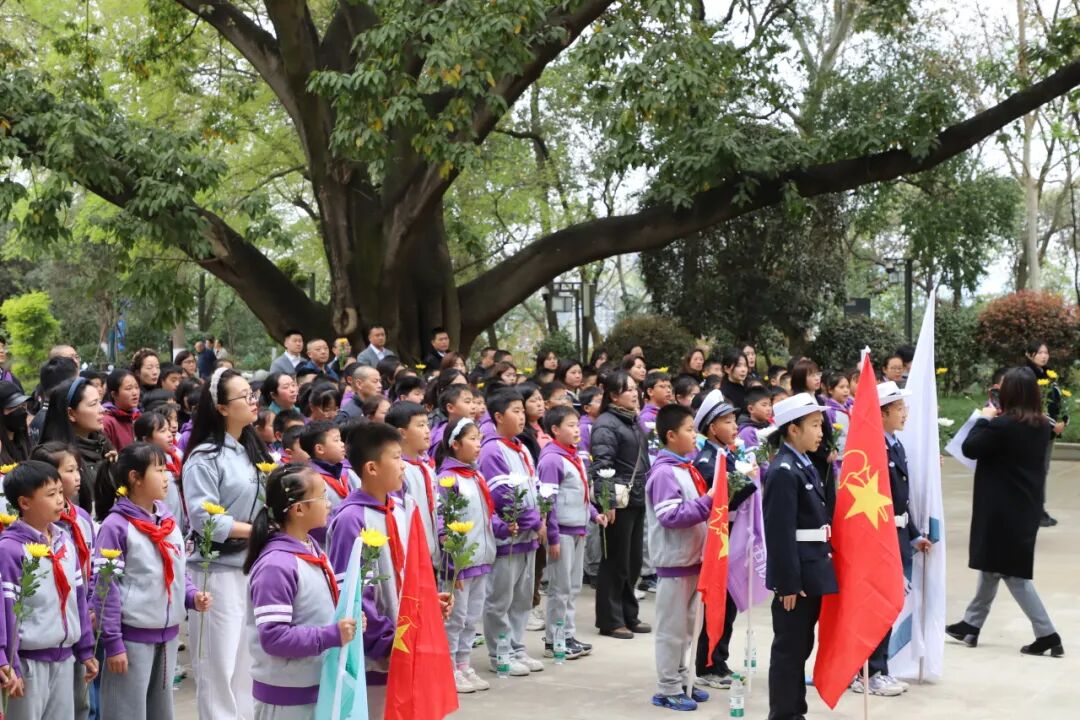 清明追思缅先烈    少年砥砺传薪火  ——火炬一小清明节主题系列活动