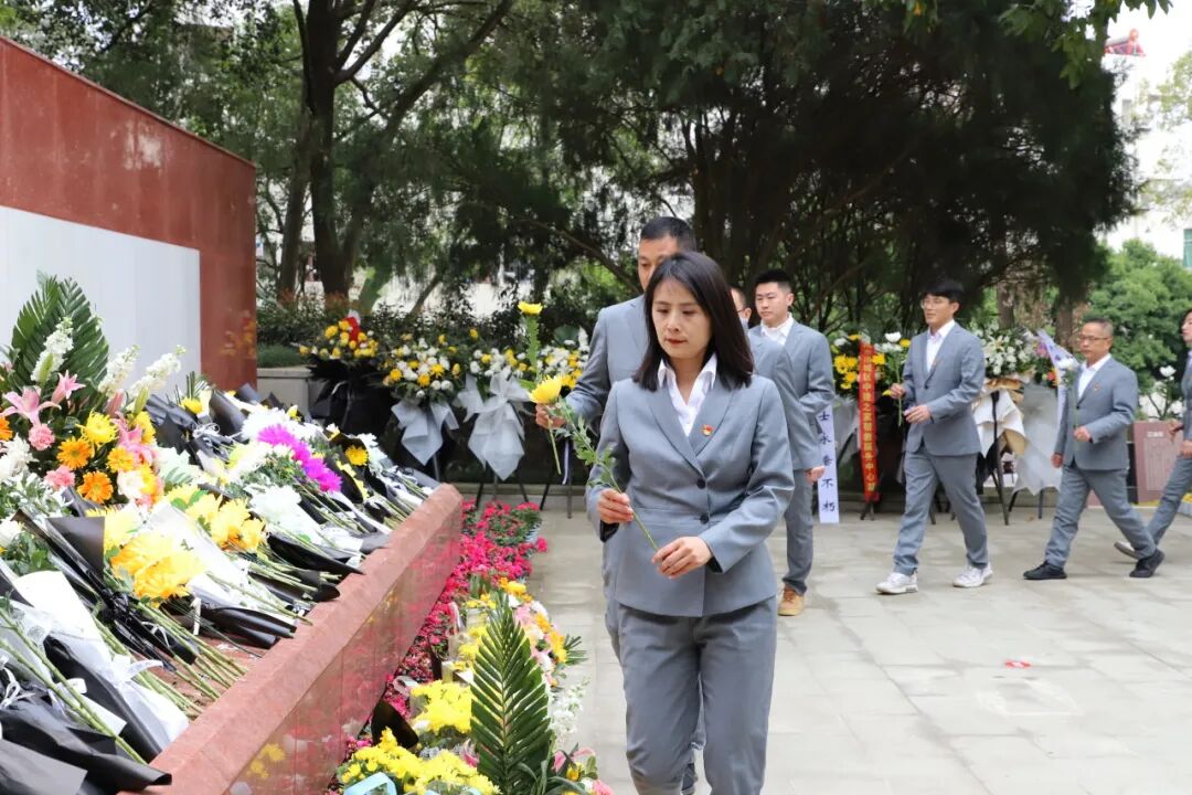 清明追思缅先烈    少年砥砺传薪火  ——火炬一小清明节主题系列活动