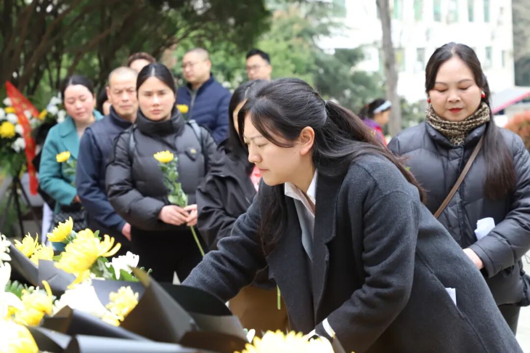 清明追思缅先烈    少年砥砺传薪火  ——火炬一小清明节主题系列活动