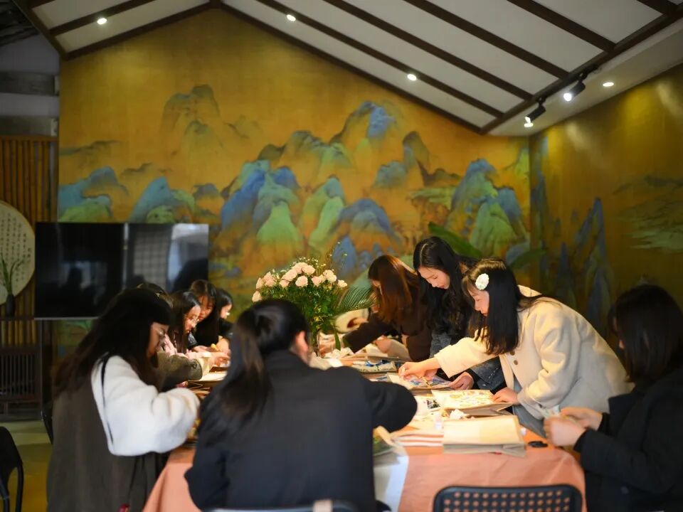 春绽芳华 班花拾光——火炬一小第十三届班主任节记录